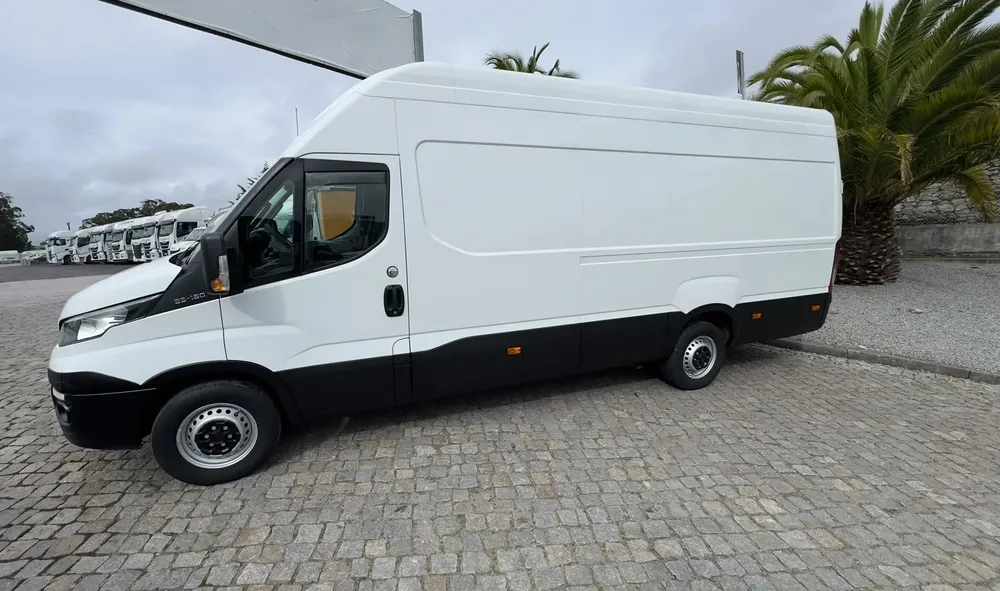 IVECO 35S18V 18M3