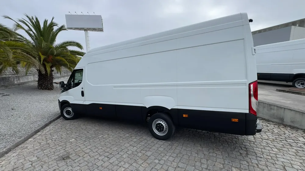 IVECO 35S18V 18M3