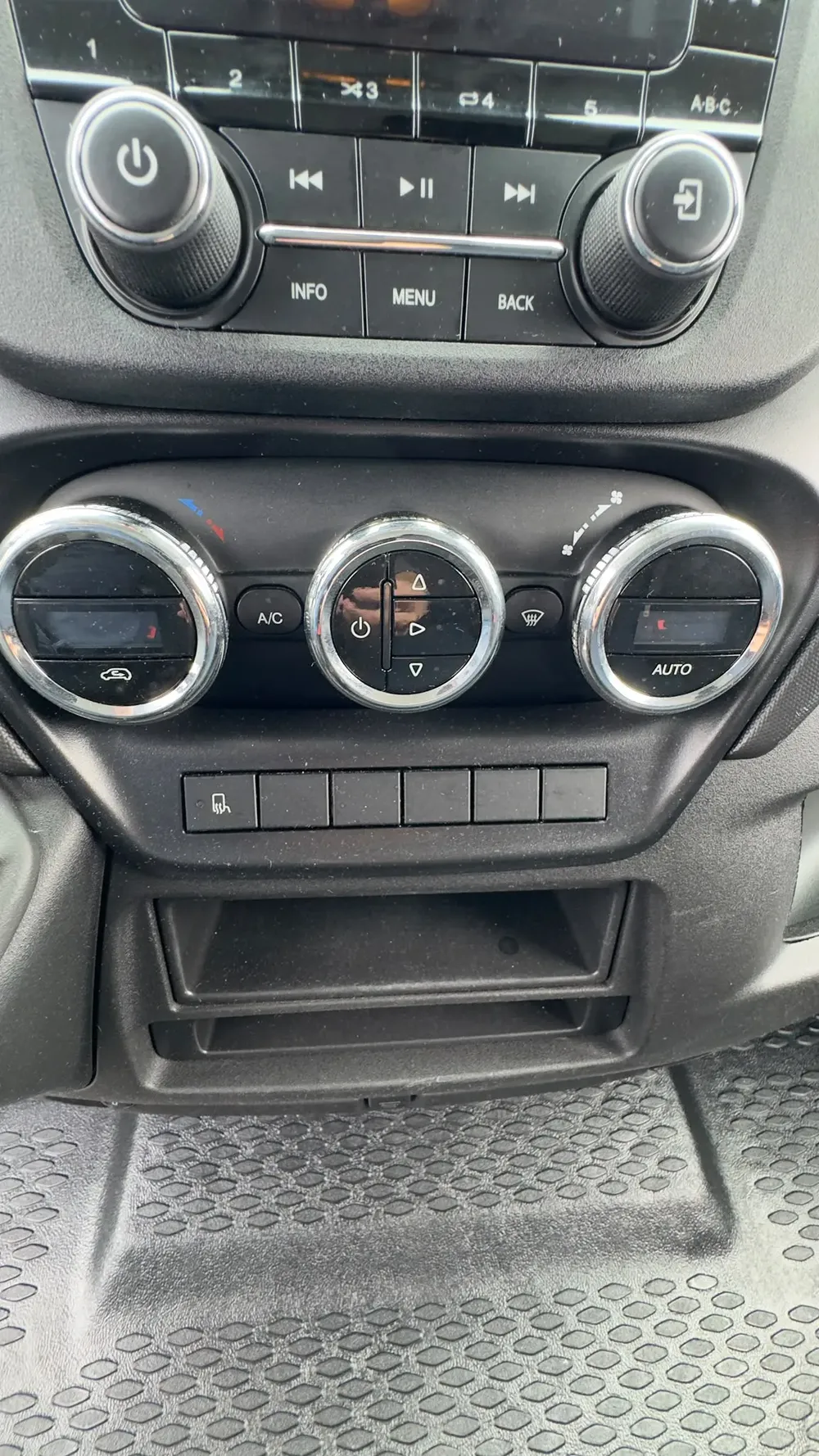 IVECO 35S18V 18M3
