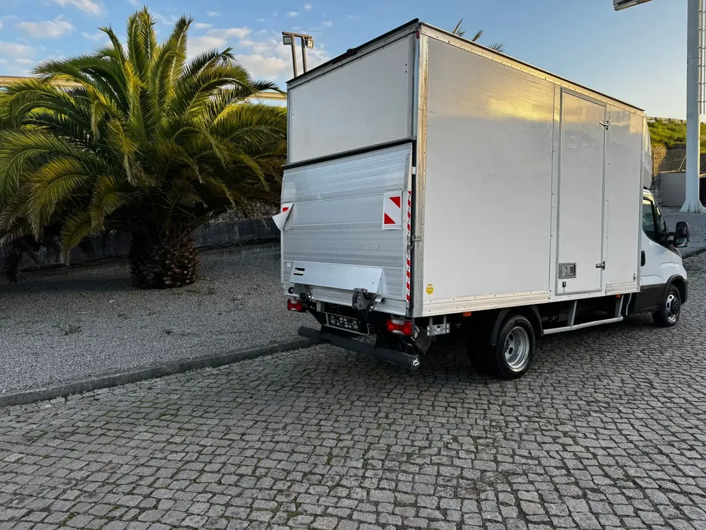 Iveco 35C16 3.0 C/PLATAFORMA