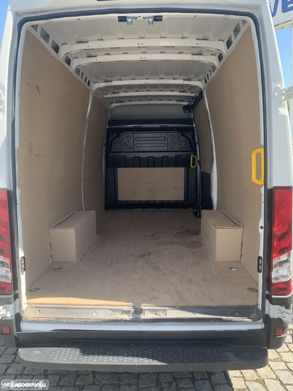 Iveco 35C16 18M3